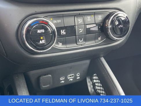 Certified 2021 Chevrolet TrailBlazer LT w/ Sun and Liftgate Package image 17