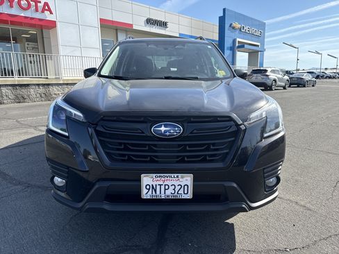 Used 2023 Subaru Forester Premium AWD/4WD image 8