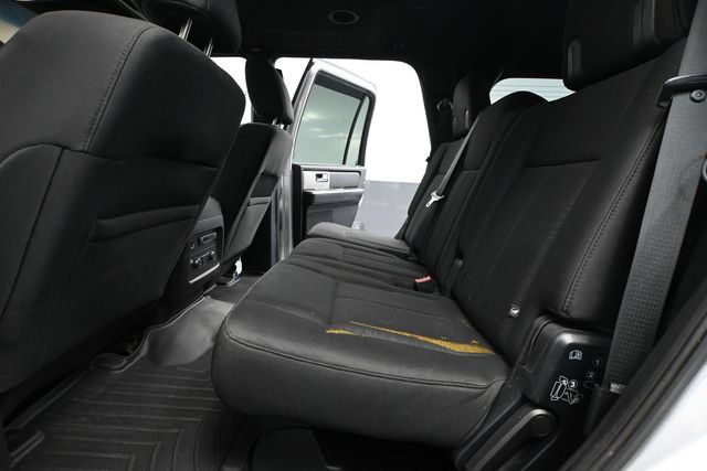 Used 2017 Ford Expedition XLT AWD/4WD image 32