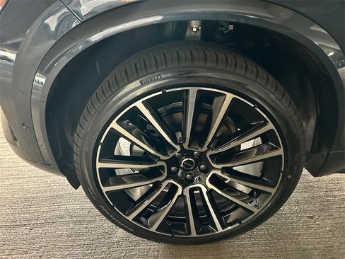 New 2026 Volvo XC90 B6 Ultra w/ Lounge Package image 8