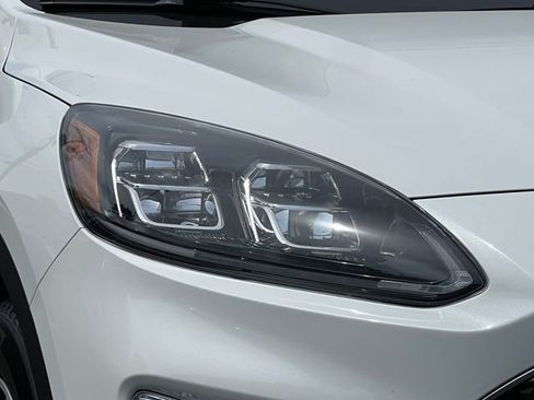 Certified 2022 Ford Escape Titanium FWD image 42