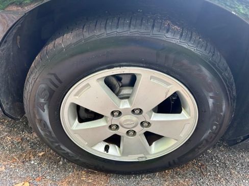 Used 2011 Chevrolet Impala LT FWD image 32