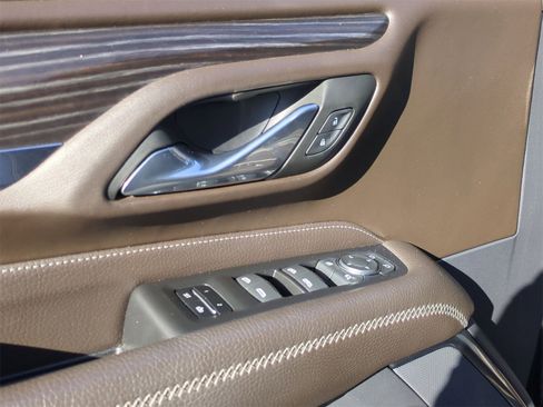 Certified 2023 GMC Yukon Denali w/ LPO, Floor Liner Package image 14