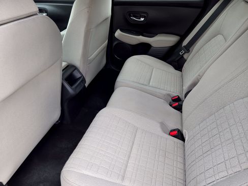 Used 2026 Honda HR-V LX image 31