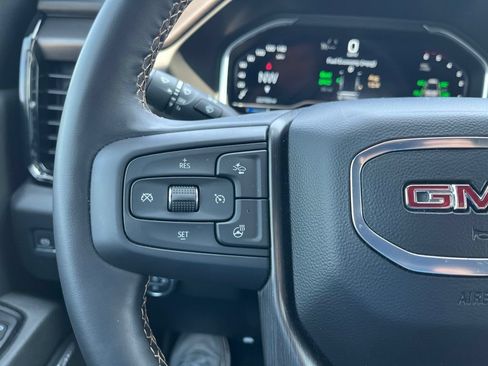 Used 2024 GMC Sierra 2500 AT4 w/ AT4 Premium Plus Package AWD/4WD image 16