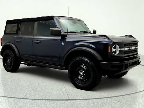 Used 2021 Ford Bronco Black Diamond AWD/4WD image 3