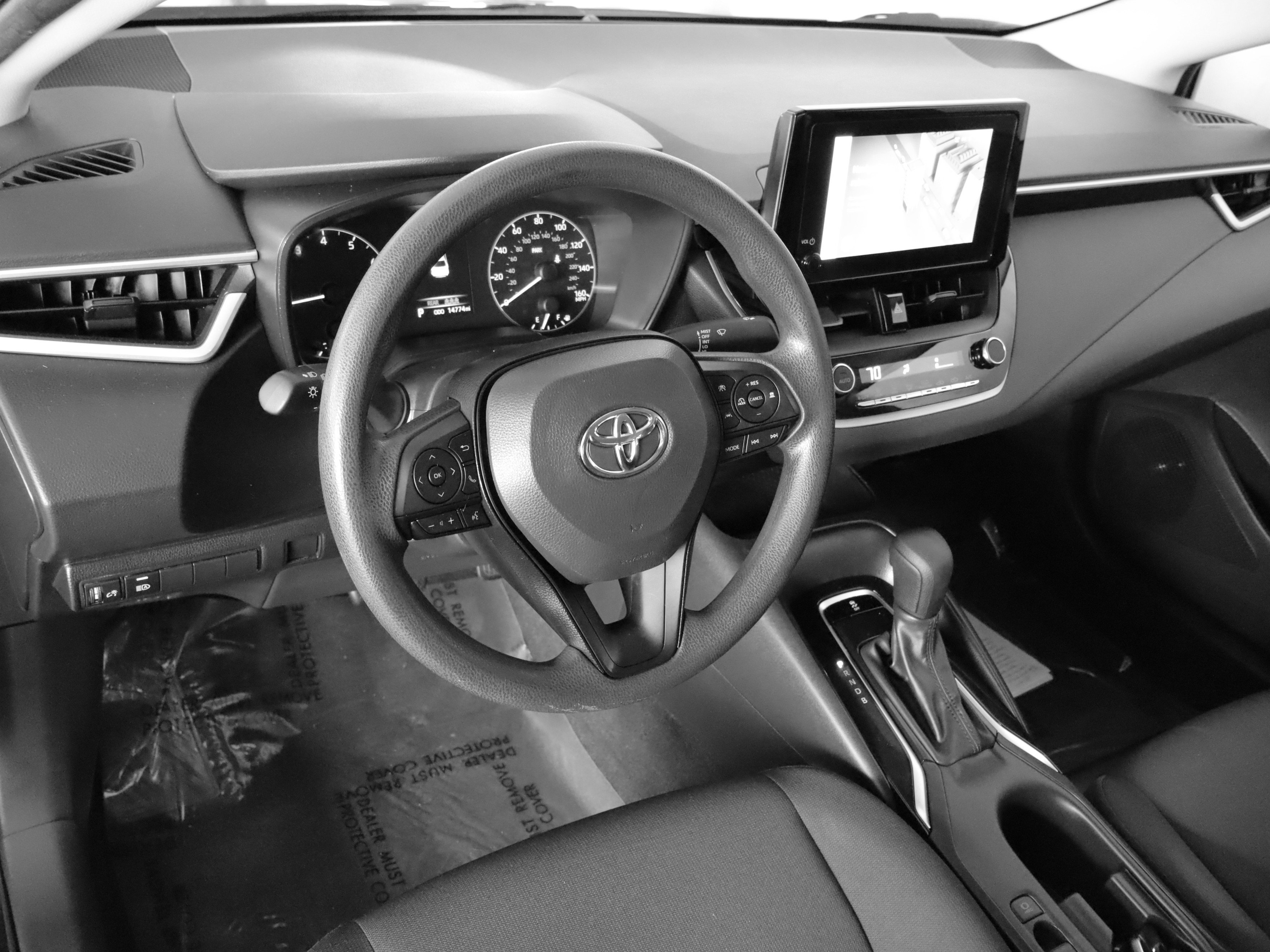 Used 2024 Toyota Corolla LE FWD image 9