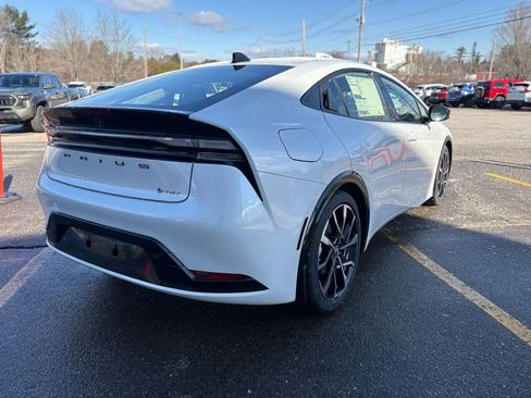 New 2026 Toyota Prius Plug-In Hybrid image 7