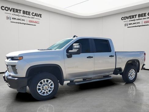 Used 2023 Chevrolet Silverado 2500 Custom w/ Custom Value Package image 4
