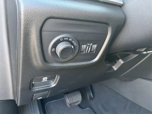 New 2025 Jeep Grand Cherokee L Altitude image 22