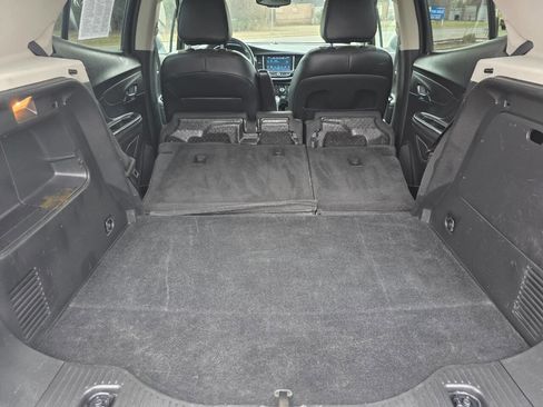 Used 2020 Buick Encore Preferred w/ Safety Package FWD image 23