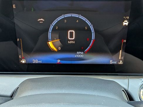 New 2026 Chevrolet Trax LT w/ Driver Confidence Package image 13