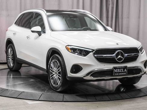 Certified 2026 Mercedes-Benz GLC 300 image 5