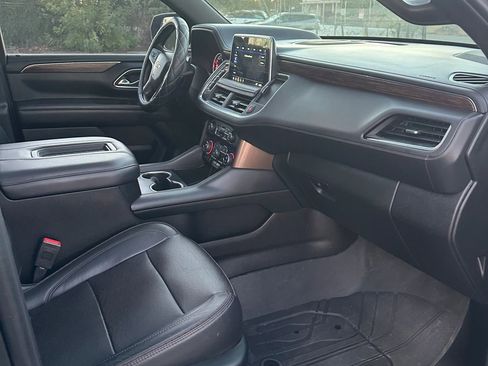 Used 2021 Chevrolet Suburban High Country w/ Premium Package image 30