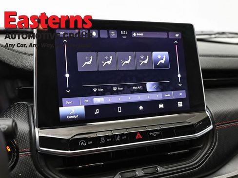 Used 2023 Jeep Compass Trailhawk AWD/4WD image 18