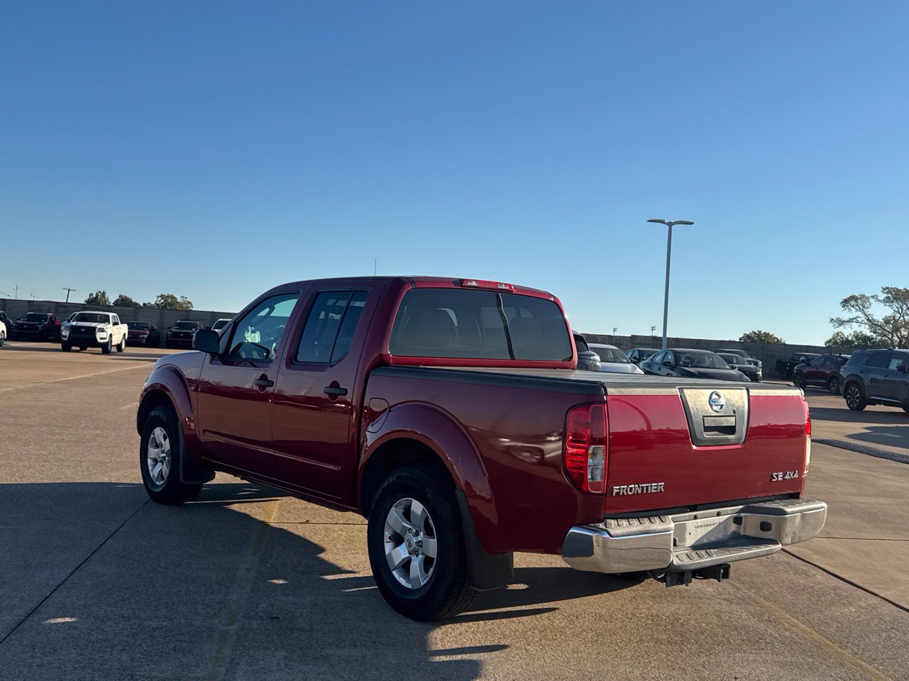 Used 2010 Nissan Frontier SE AWD/4WD image 20