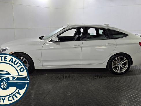 Used 2019 BMW 330i Gran Turismo xDrive w/ Convenience Package AWD/4WD image 11