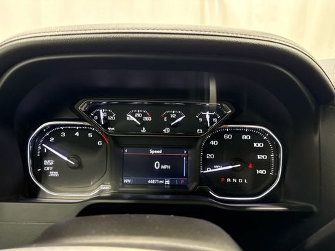 Certified 2020 GMC Sierra 1500 Elevation w/ Elevation Value Package AWD/4WD image 25