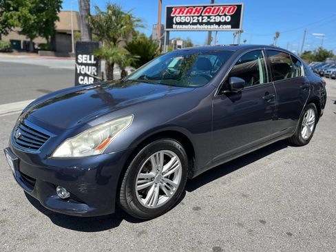 Used 2012 INFINITI G25 Journey RWD image 3