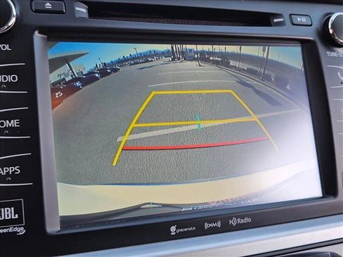 Used 2016 Toyota Highlander Limited Platinum image 14