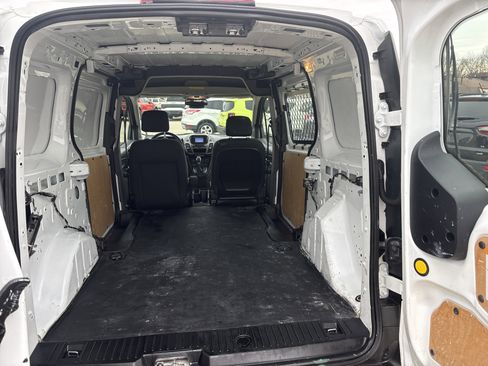 Used 2020 Ford Transit Connect XL image 5