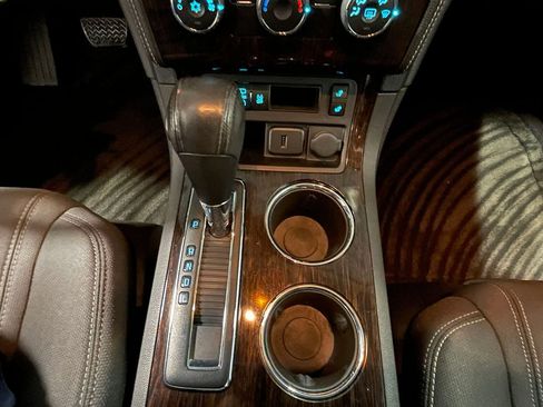 Used 2017 Chevrolet Traverse LT w/ Style and Technology Package image 36
