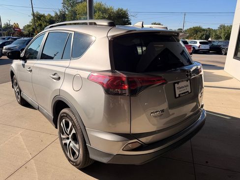 Used 2018 Toyota RAV4 LE w/ All Weather Liner Package AWD/4WD image 5