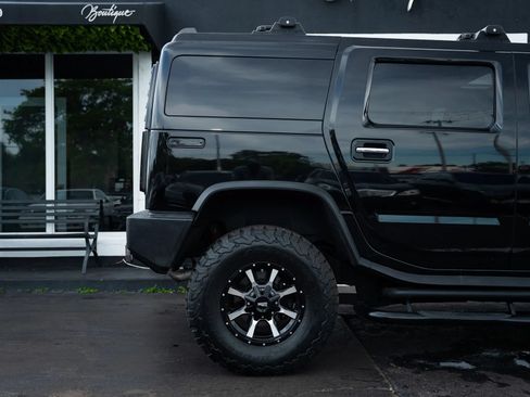Used 2005 HUMMER H2 w/ Preferred Equipment Group AWD/4WD image 9