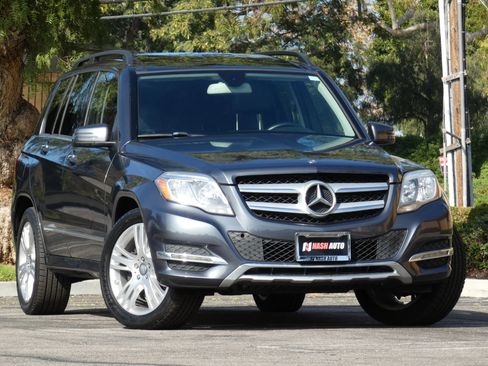 Used 2015 Mercedes-Benz GLK 350 2WD image 3
