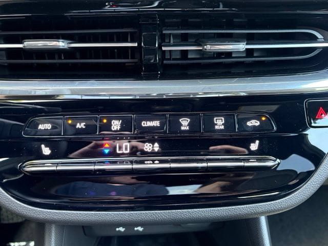 New 2026 Buick Envista Sport Touring FWD image 26