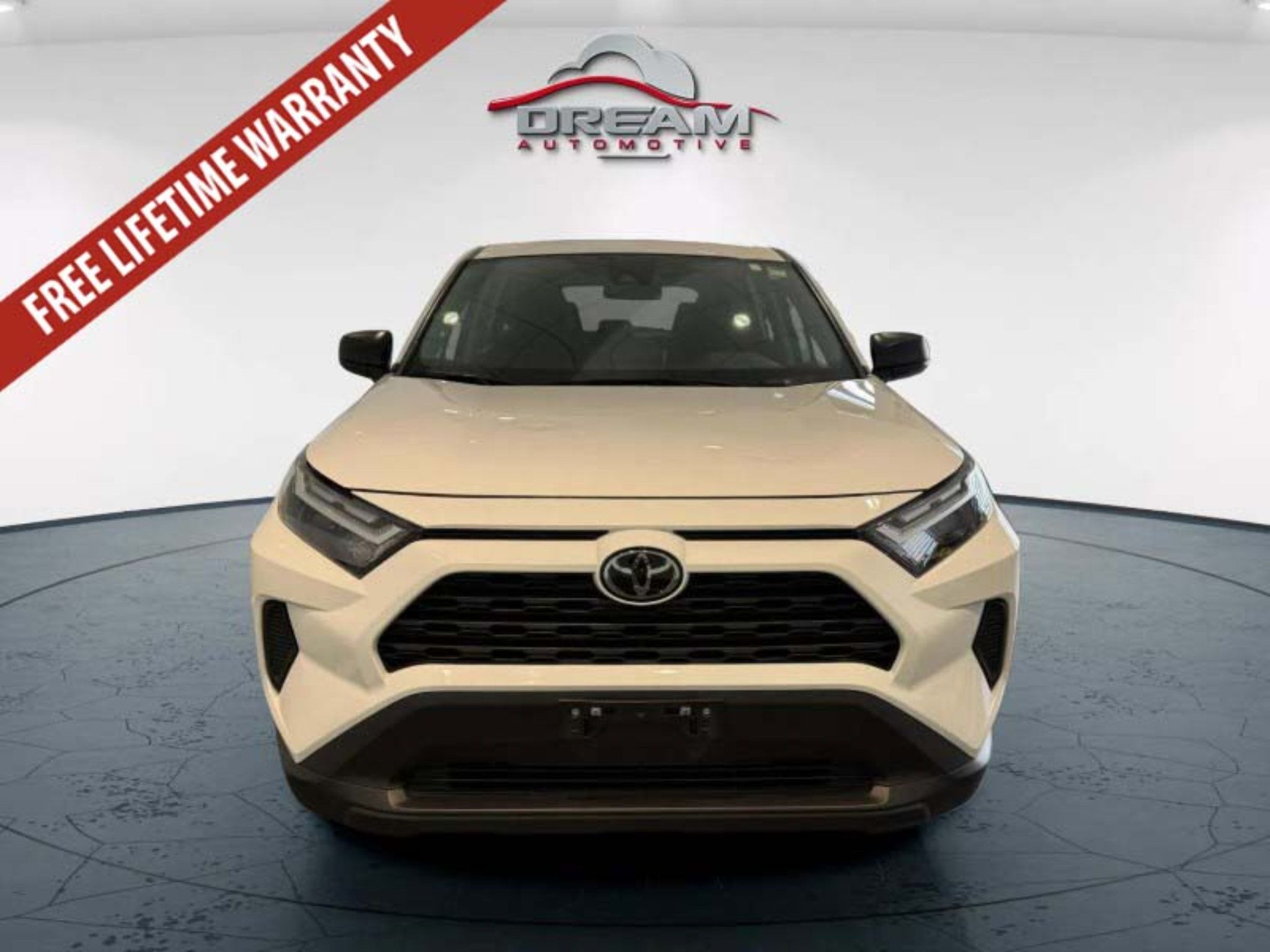 Used 2025 Toyota RAV4 LE AWD/4WD image 3