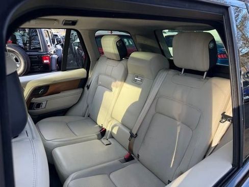 Used 2020 Land Rover Range Rover HSE image 29