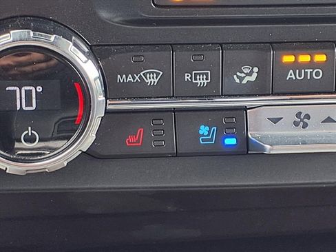 Used 2022 Ford F350 Lariat w/ Lariat Ultimate Package image 23