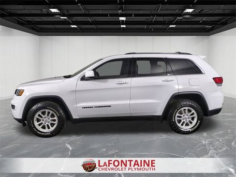 Used 2020 Jeep Grand Cherokee Laredo image 5