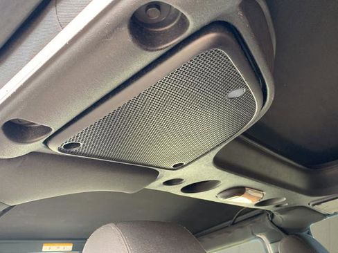 Used 2018 Jeep Wrangler Unlimited Sport S image 59