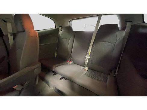 Used 2017 Chevrolet Traverse LT w/ Traveler's Package FWD image 16