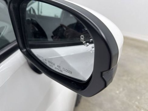 New 2026 Honda HR-V EX-L image 13