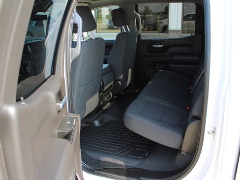 Used 2018 Land Rover Discovery Sport SE image 20