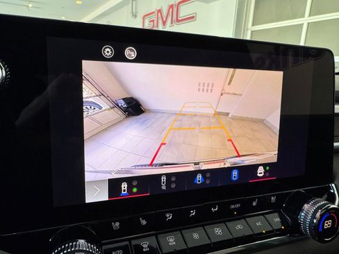 Certified 2023 GMC Canyon Denali AWD/4WD image 19