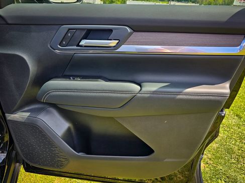 New 2026 GMC Terrain Denali w/ LPO, Floor Liner Package AWD/4WD image 44