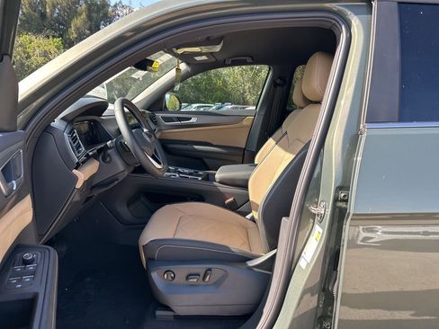 New 2026 Volkswagen Atlas Cross Sport SE image 15