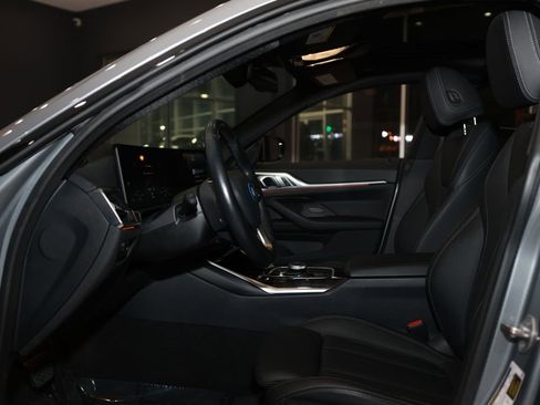 Used 2023 BMW i4 eDrive35 image 11