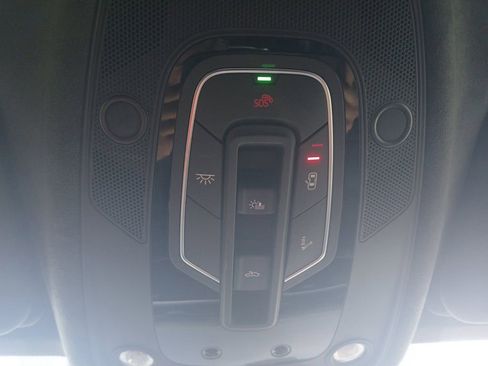 Used 2023 Audi SQ7 Prestige w/ Sport Package image 29