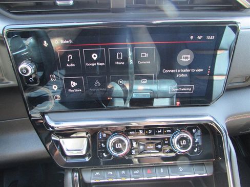 Used 2023 GMC Sierra 1500 AT4 w/ Technology Package AWD/4WD image 22