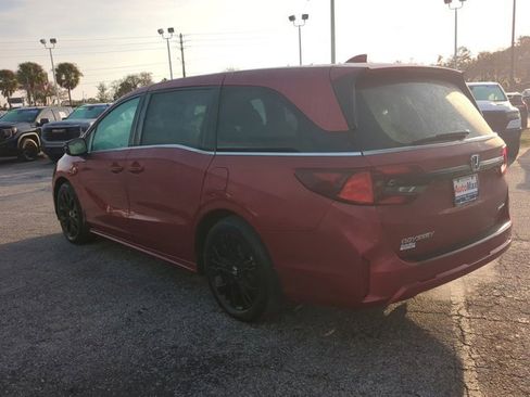 Used 2025 Honda Odyssey Sport-L image 6