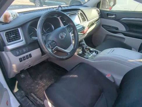 Used 2019 Toyota Highlander Limited Platinum w/ Protection Package #3 AWD/4WD image 6