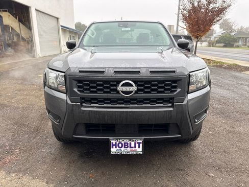 Used 2025 Nissan Frontier S image 8