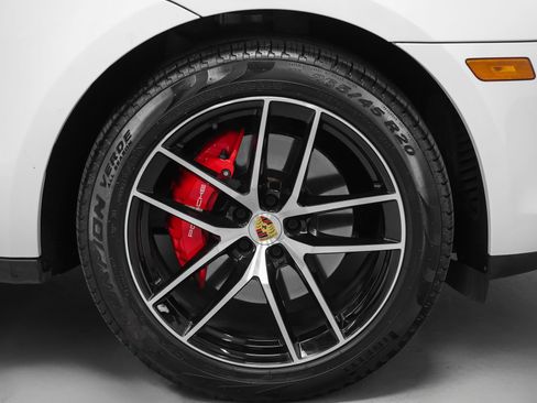 Used 2022 Porsche Macan S AWD/4WD image 16