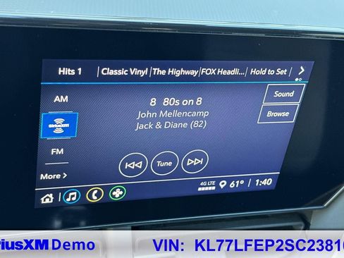 Used 2025 Chevrolet Trax LS image 32