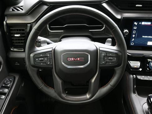 Used 2023 GMC Sierra 1500 AT4 w/ AT4 Premium Package AWD/4WD image 15